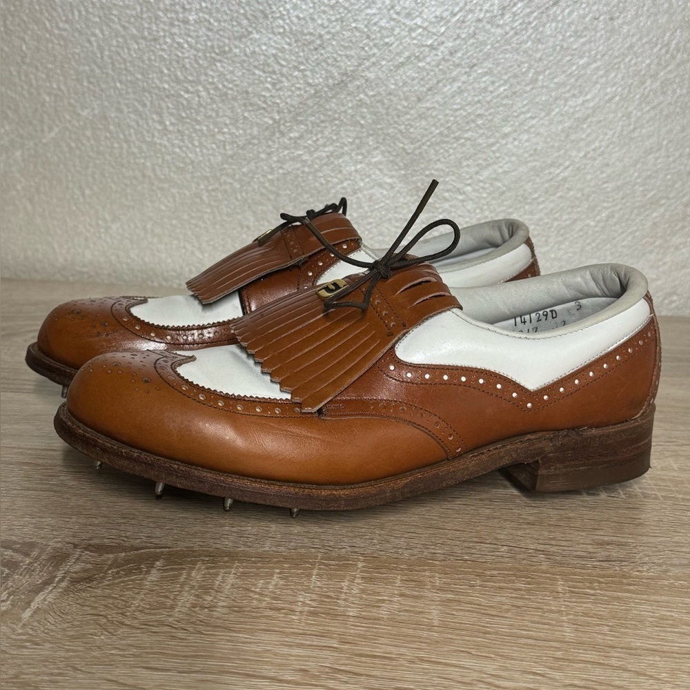 Footjoy Vintage Women 7B
Classic Brown&White
Leather Wingtip Golf Oxford
Shoes